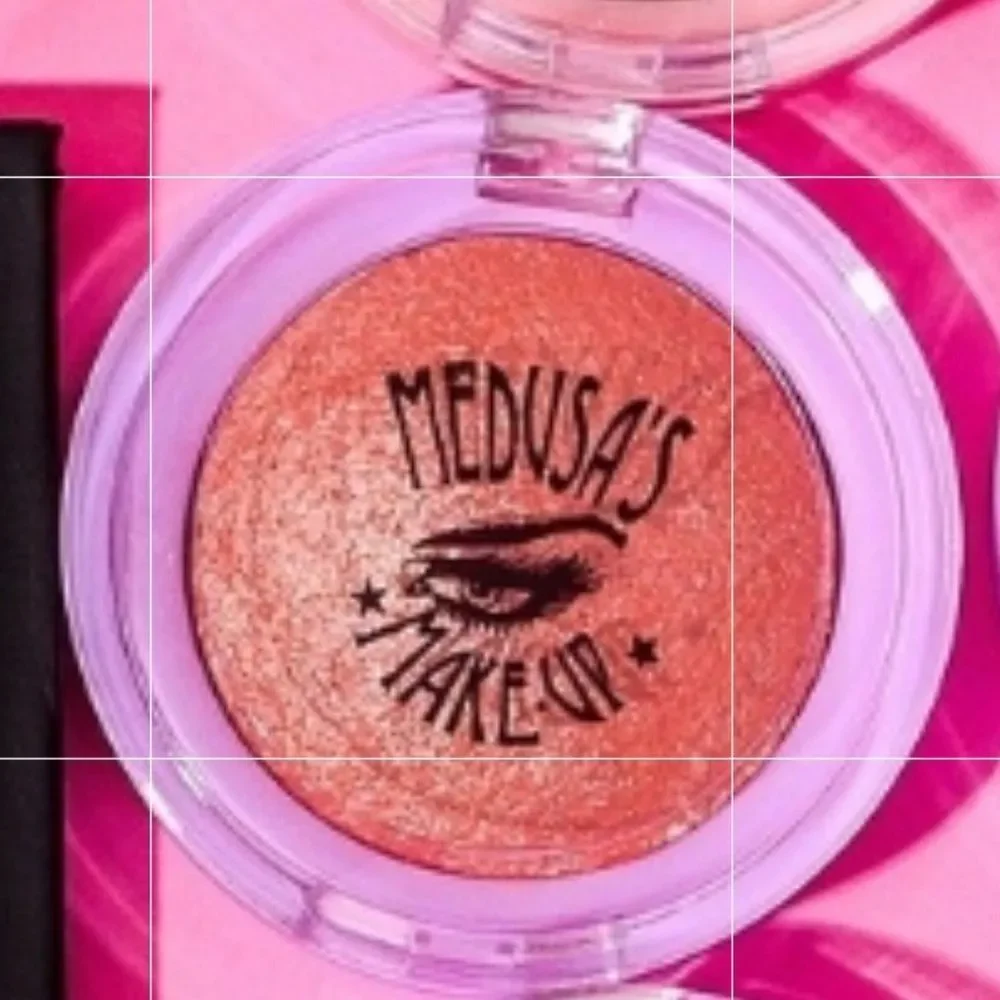 Dolls Kill medusa makeup